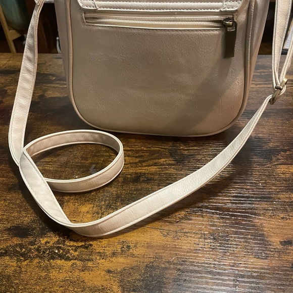 Crossbody medium sized cream colour purse - Picture 2 of 2